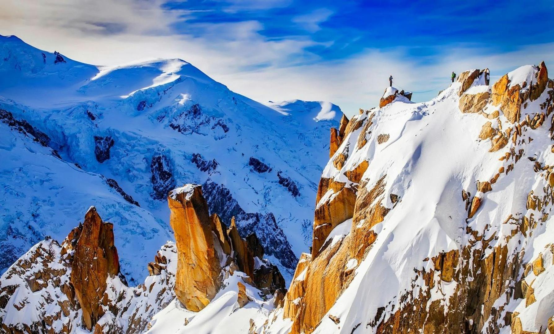 Apartment Au Bon Coin - Luxury Chamonix Hidden Haven, Mont Blanc View, Hot Tub And Garden Ngoại thất bức ảnh